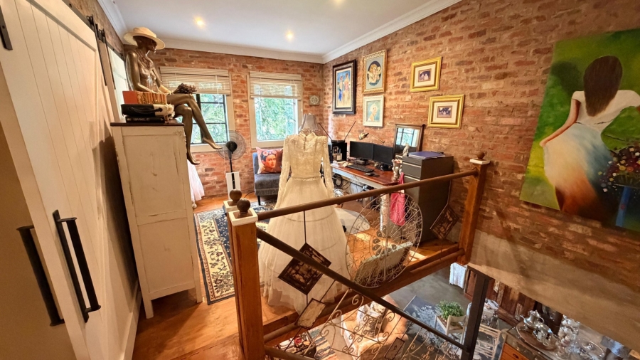  Bedroom Property for Sale in Viljoenskroon Rural Free State